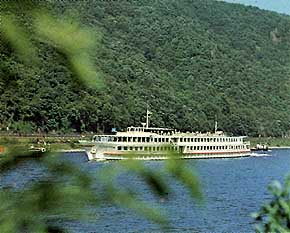 rheinschiff290.jpg (23175 Byte)